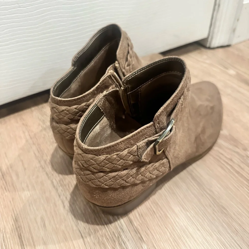 Life Stride Braided Tan Ankle Booties